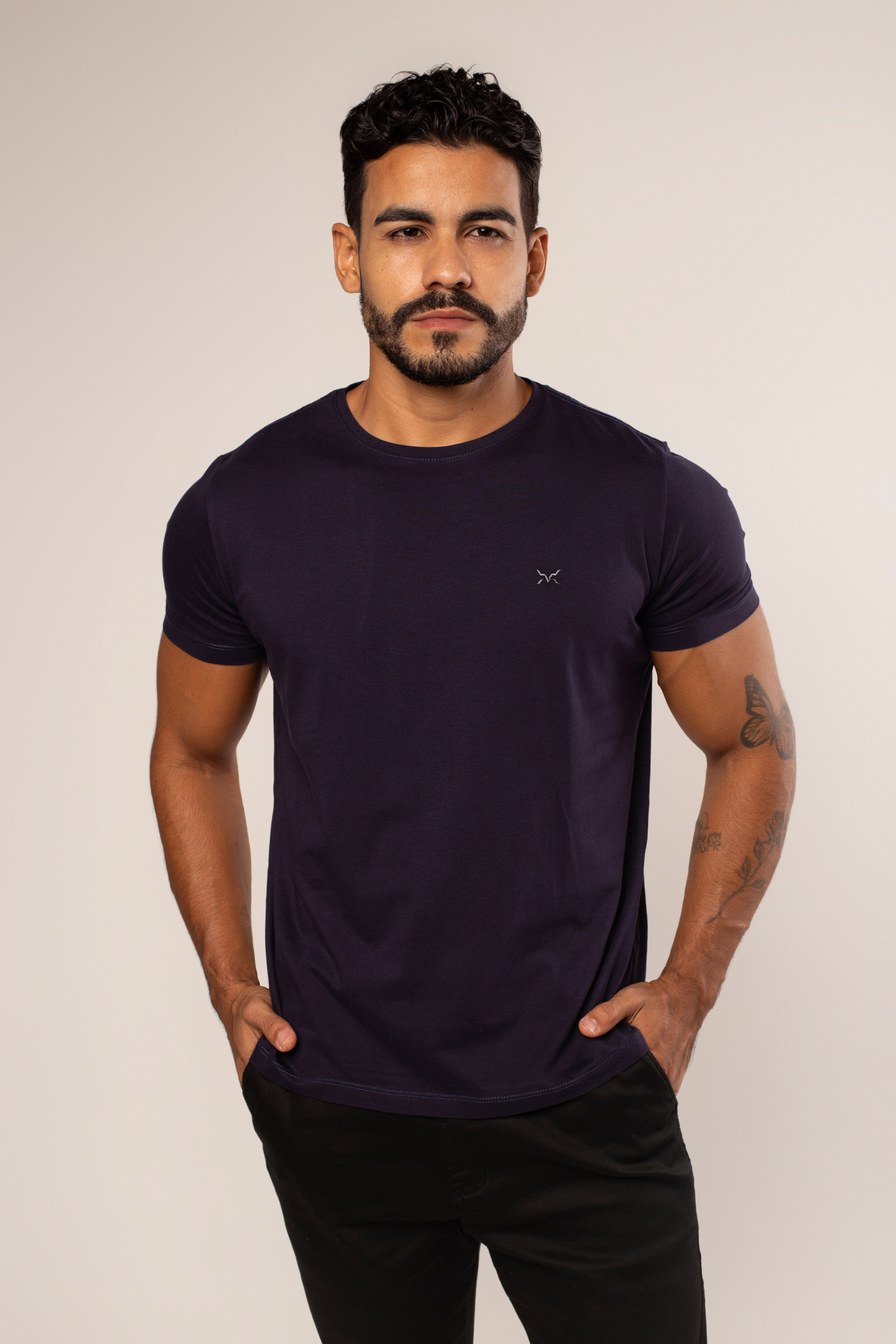 Camiseta básica com tecido de pima peruana