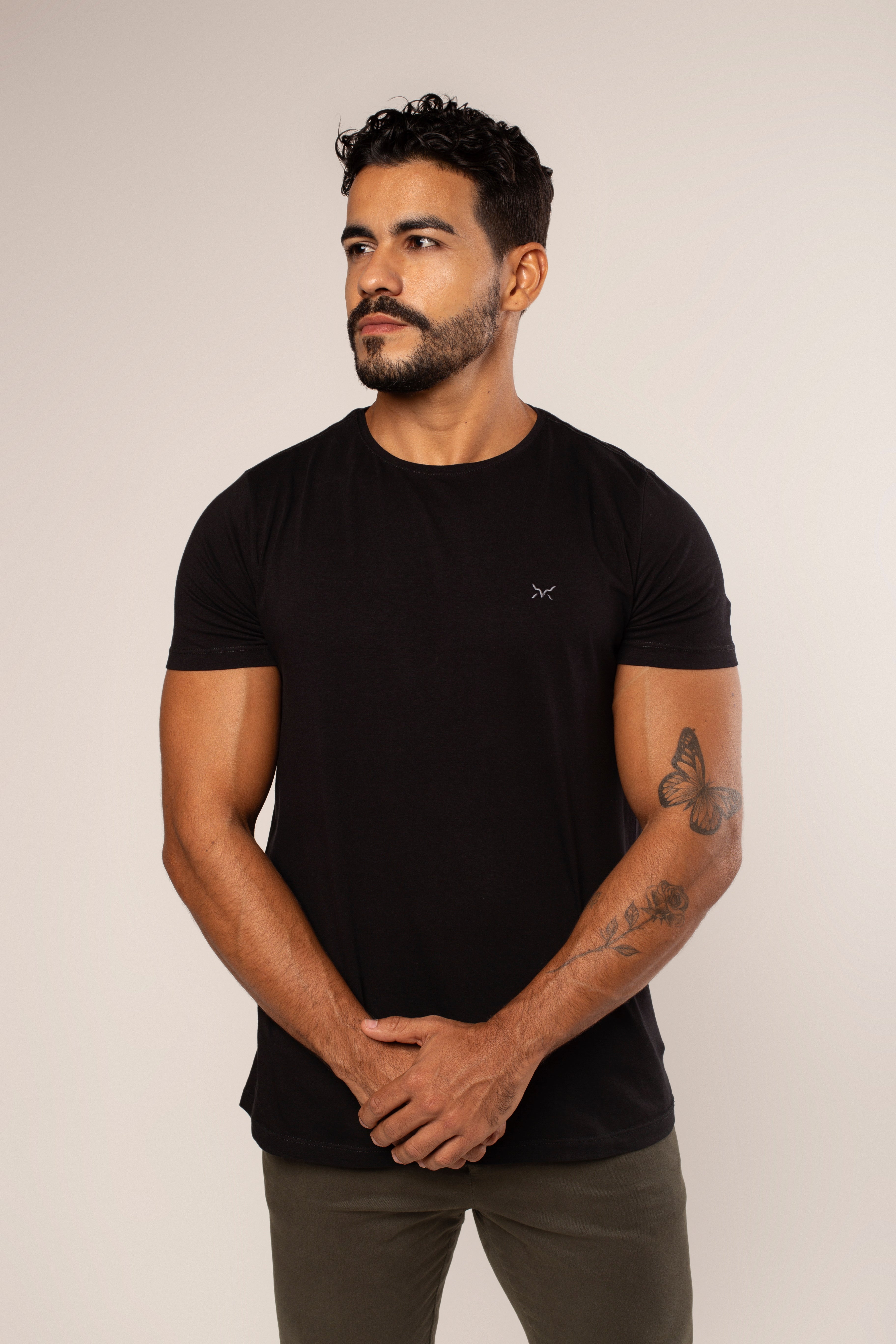 Camiseta básica com tecido de pima peruana